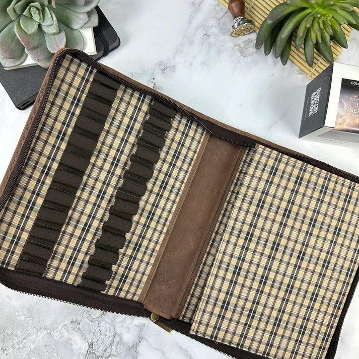 Girologio 24 Zip Pen Case brown