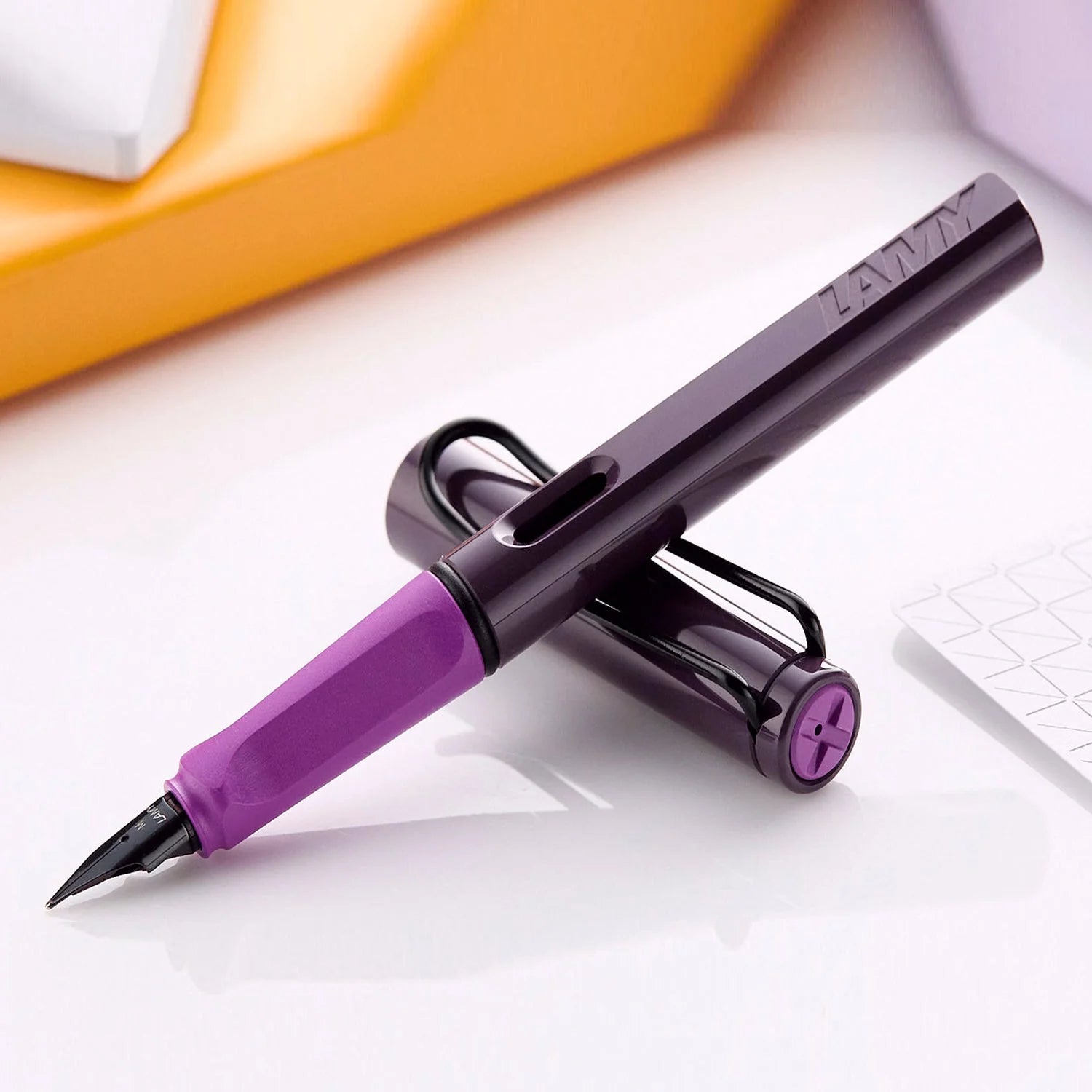 Lamy Safari Violet blackberry Fountain Pen (Special Edition)