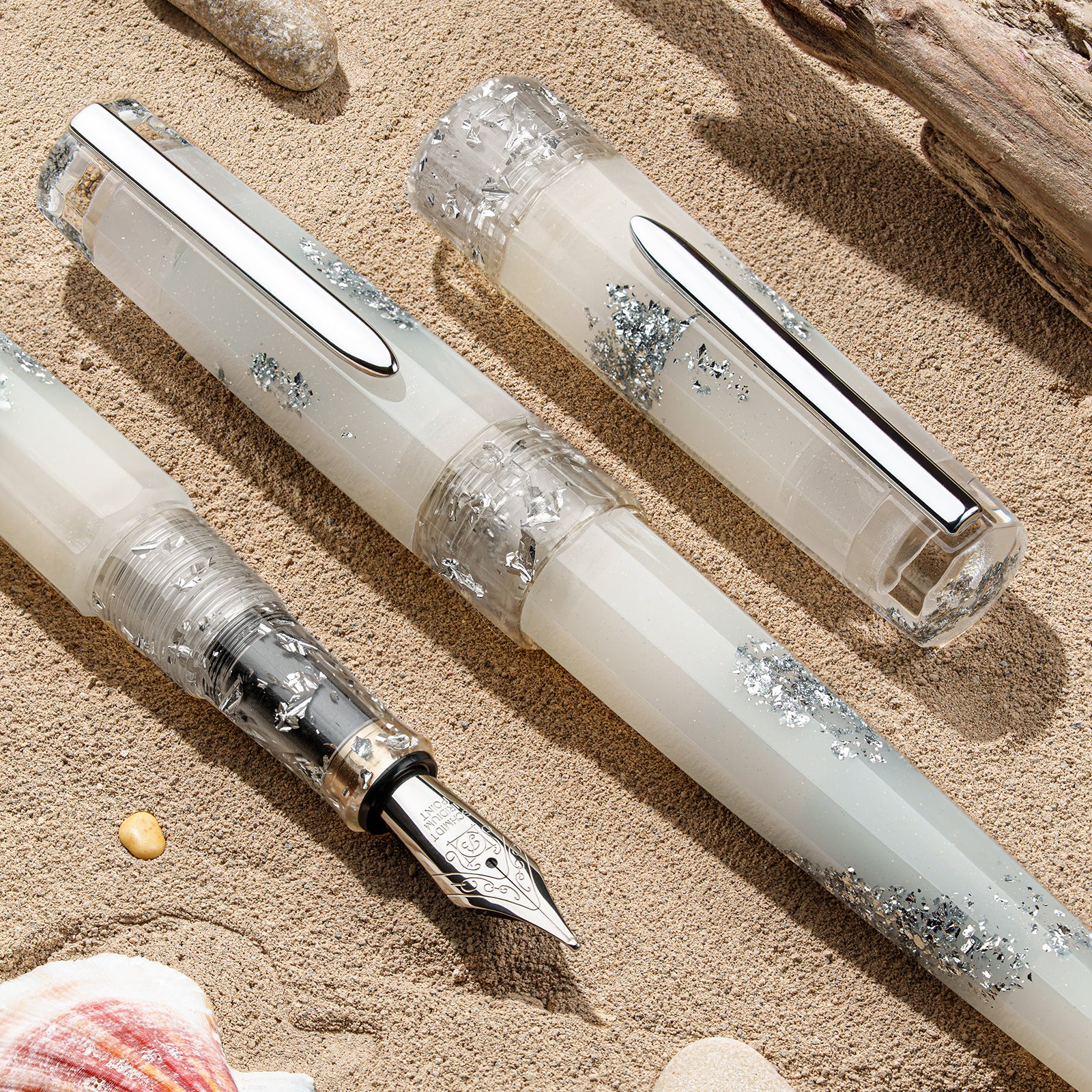 Benu Euphoria White Beach Fountain pen