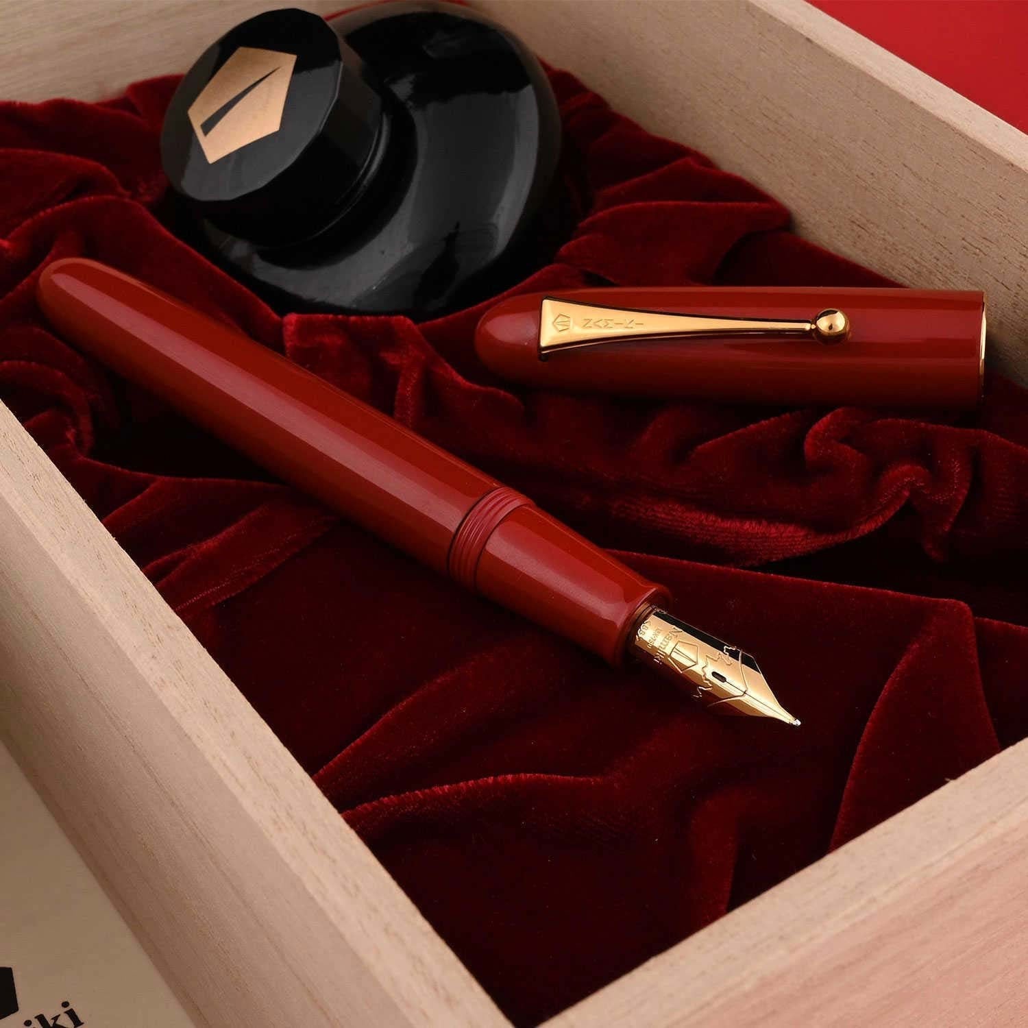 Namiki Yukari Royale Urushi Fountain Pen - Vermillion