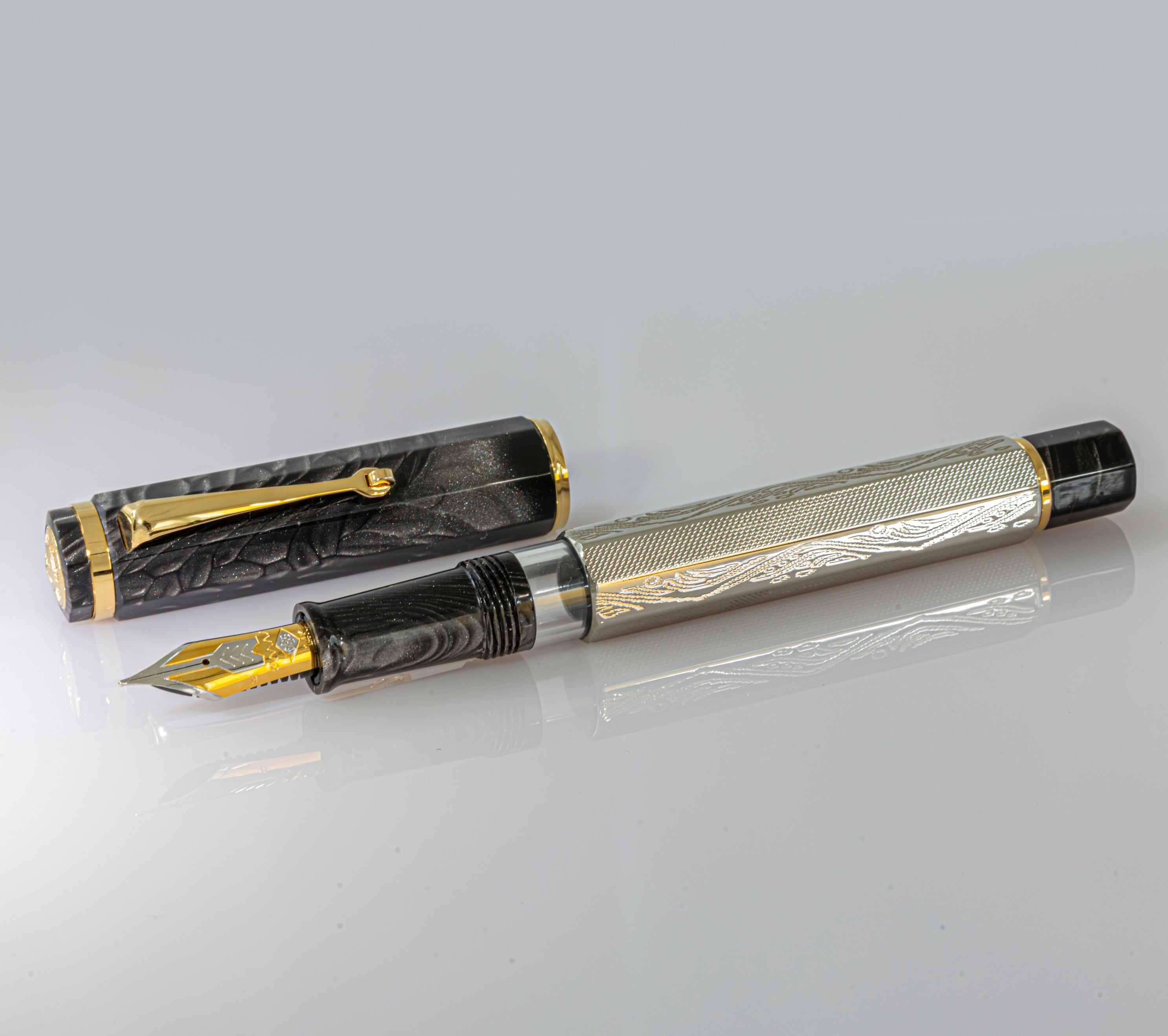 Omas Cobra Silver Guilloché Fountain pen PEN PLANET