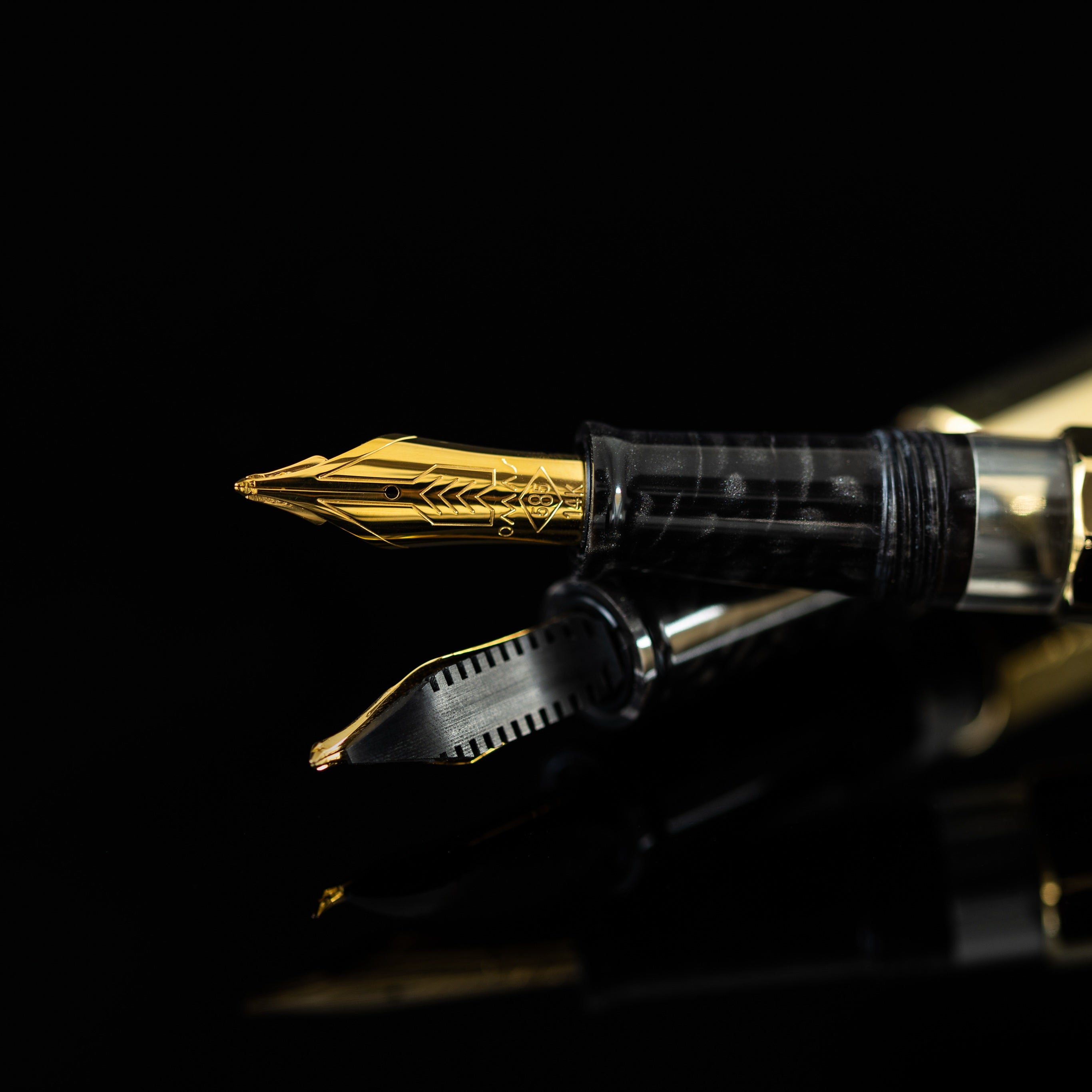 Omas King Cobra Vermeil Guilloché Limited Edition Fountain pen